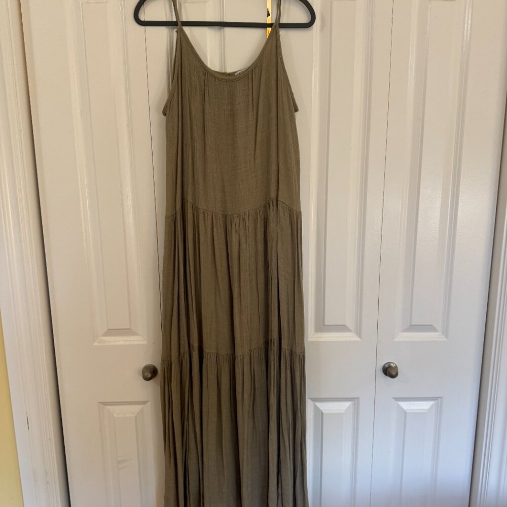 Scoop Neck Tiered Maxi Sundress